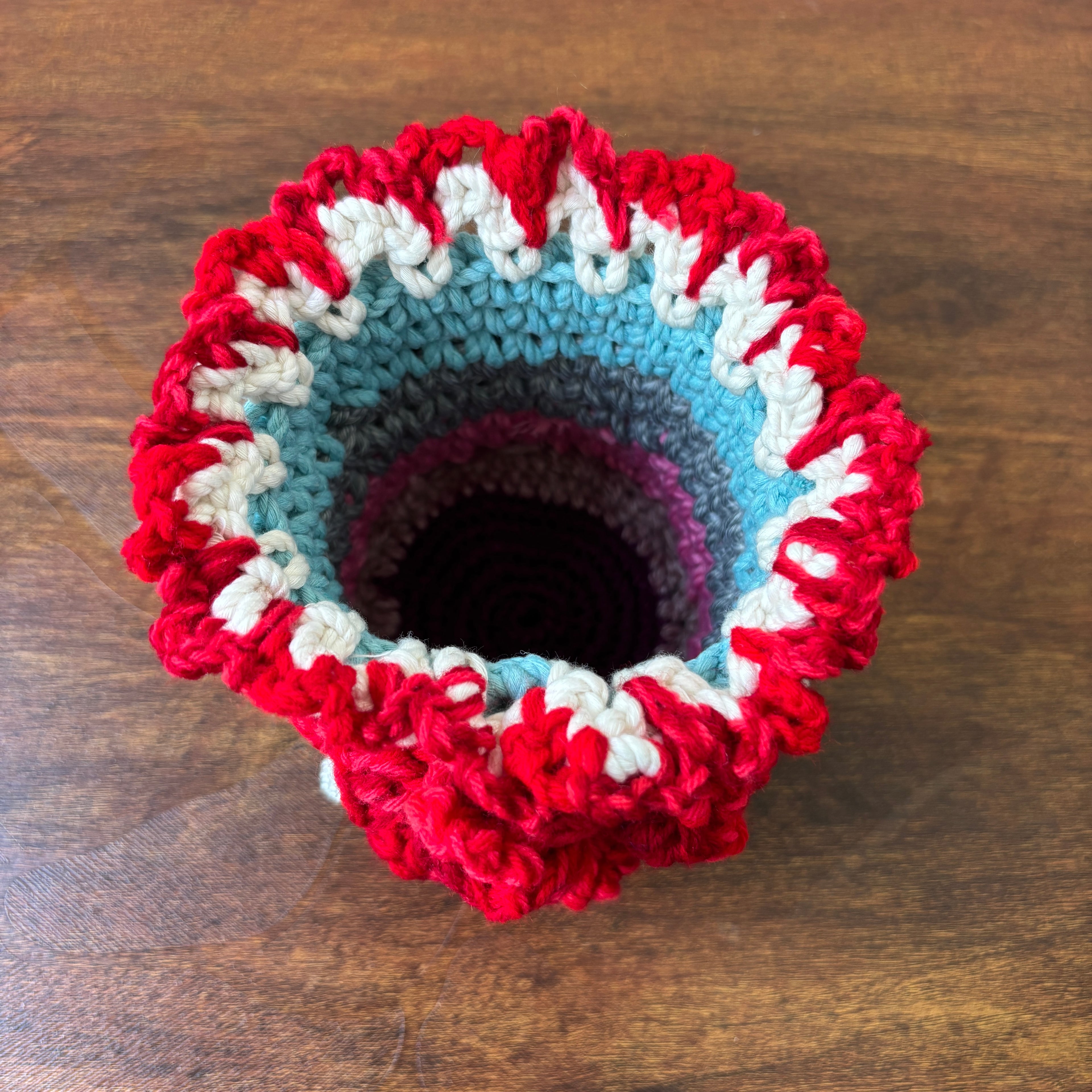 Red Rose Pen Holder